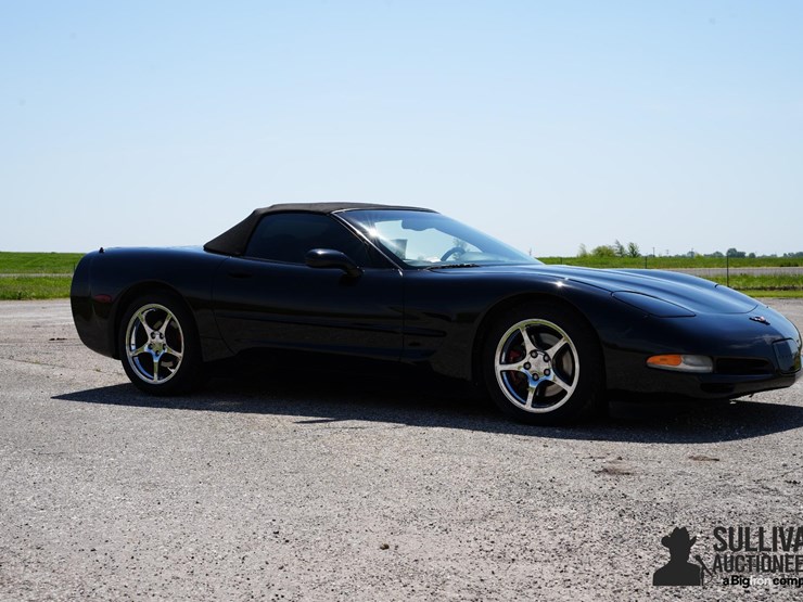 run-#74---2001-chevrolet-corvette-convertible-image-3