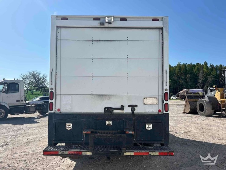 2008-ford-f750-image-38