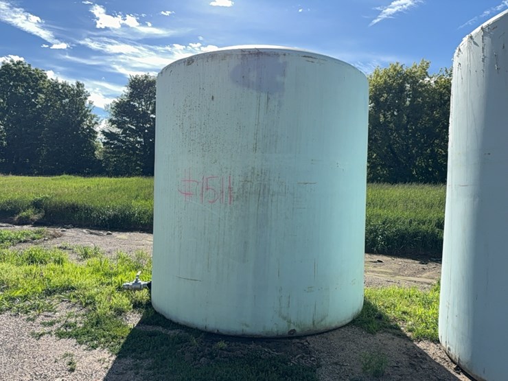 5500-poly-tank-image-1