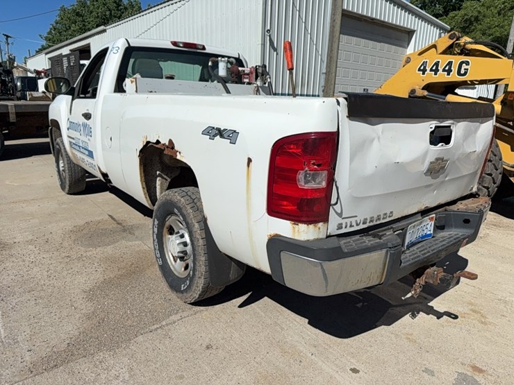 2008-chevrolet-2500-image-6