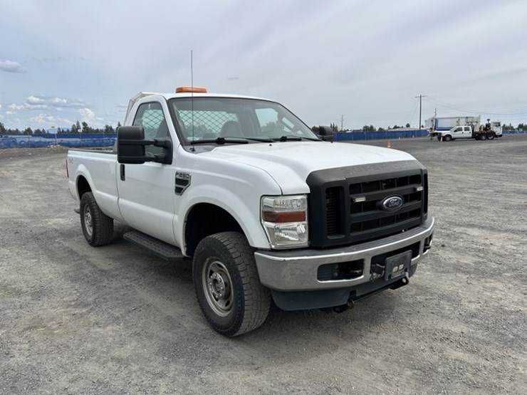 2010-ford-f250-xl-image-7