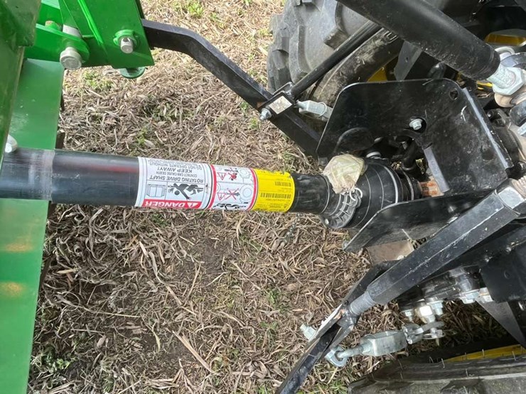 2025-john-deere-2025r-image-54