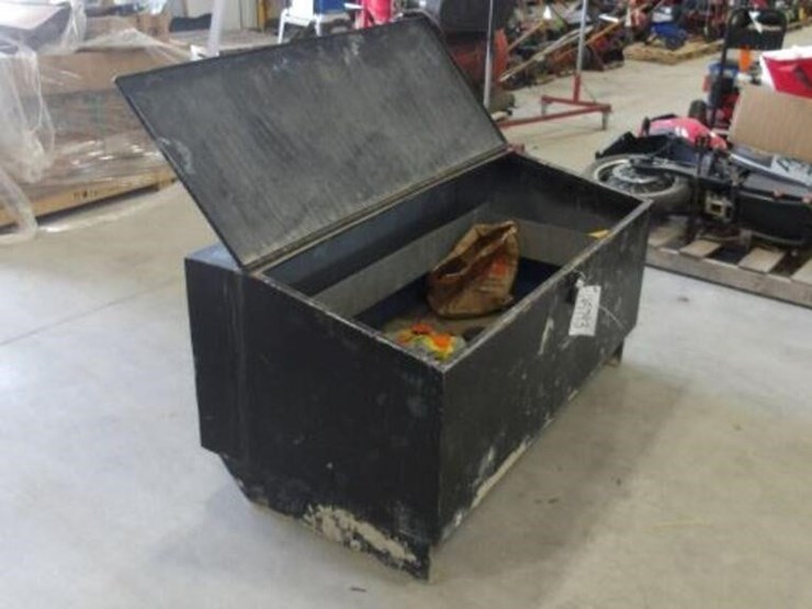 60-in.-x-32-in.-x-30-in.-tool-box(es)-image-2