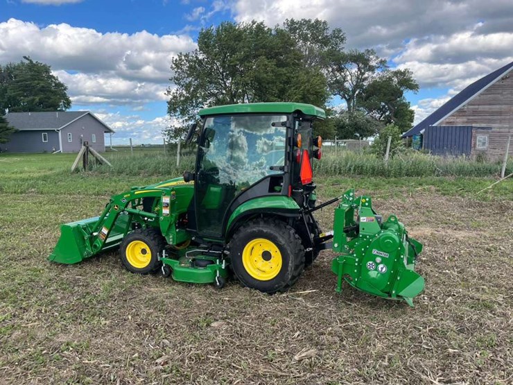 2025-john-deere-2025r-image-6