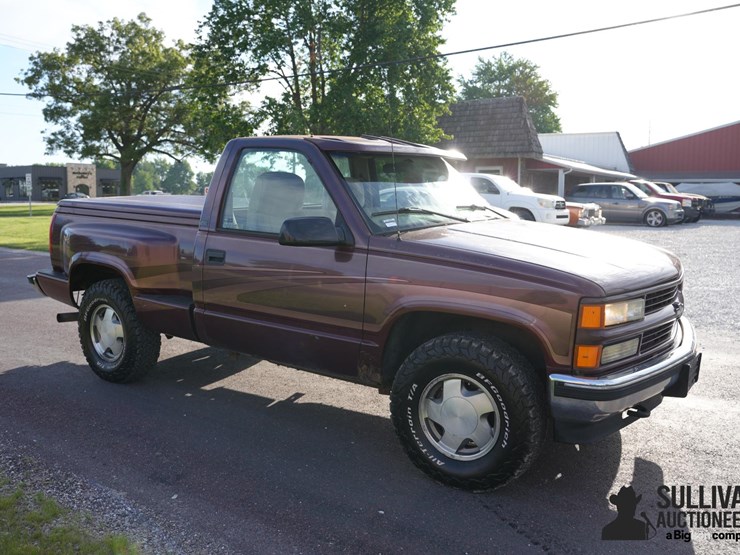 1997-chevrolet-silverado-1500-image-3