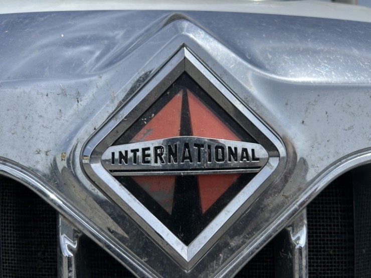 2011-international-prostar-image-17