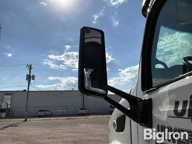 2020-peterbilt-579-image-14