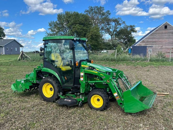 2025-john-deere-2025r-image-16