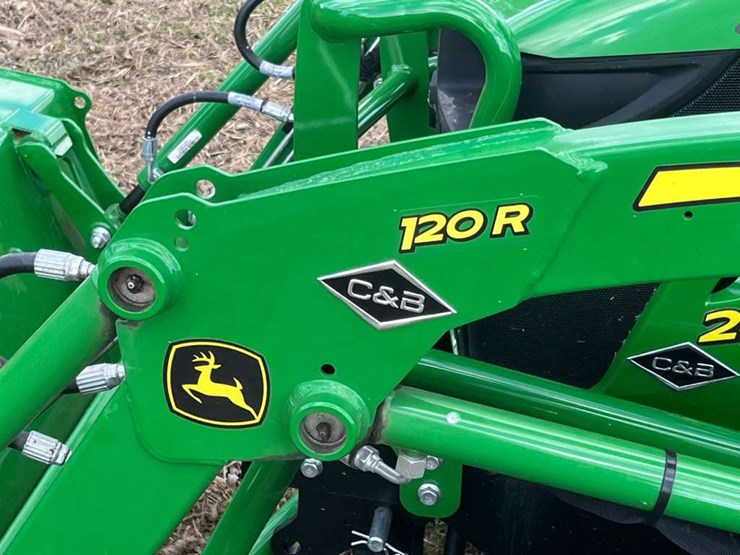 2025-john-deere-2025r-image-62