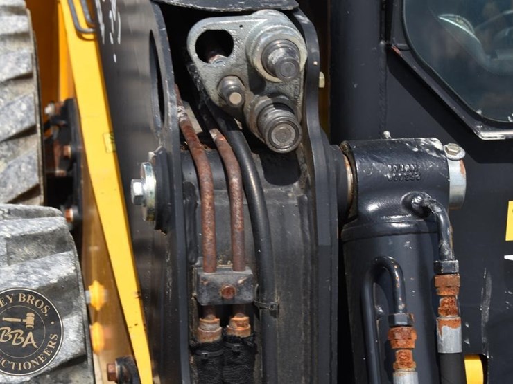 2014-jcb-190-image-19