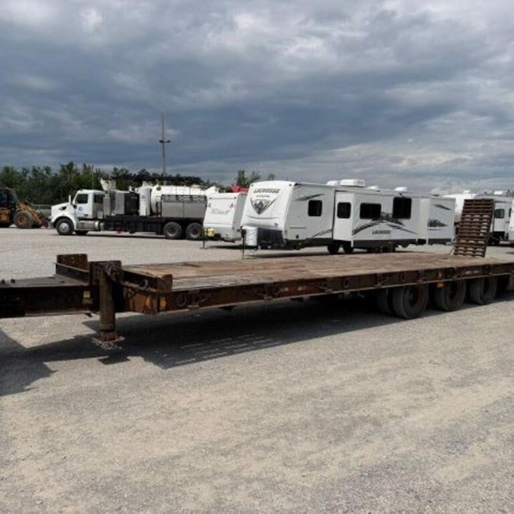 2005 Milano 30 Ton Tri/A Equipment Trailer 2M9THH8
