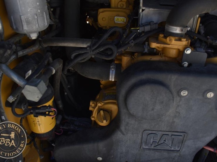 2023-caterpillar-299d3-image-39