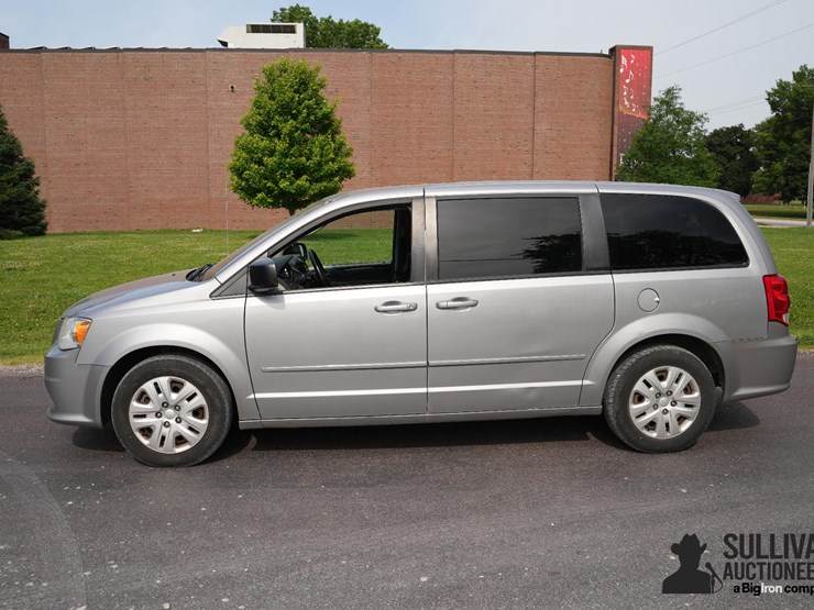 2017-dodge-grand-caravan-image-8