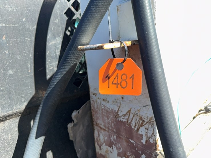 truck-bed-fuel-tank-image-3