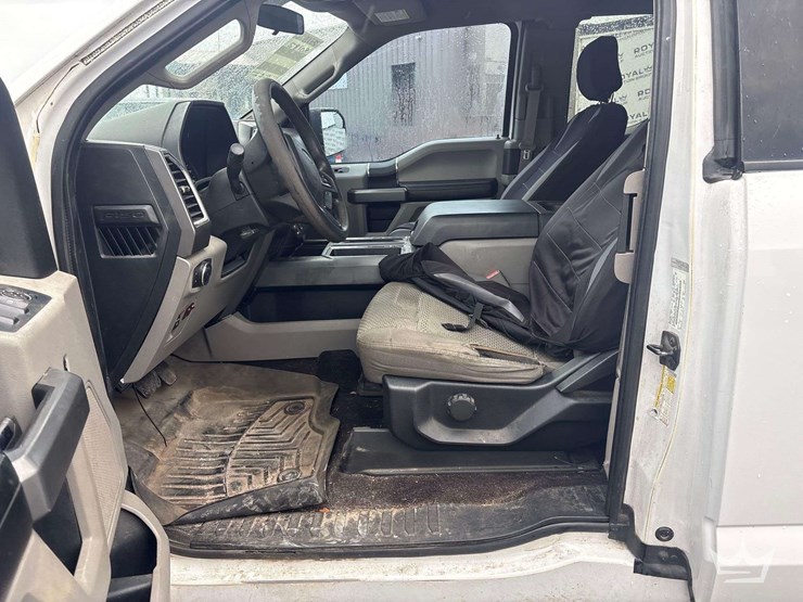 2015-ford-f150-image-14