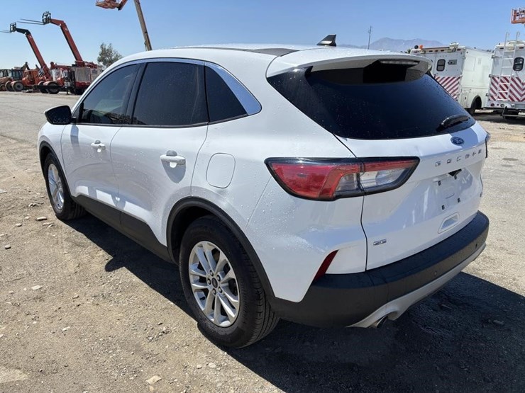2021-ford-escape-image-4