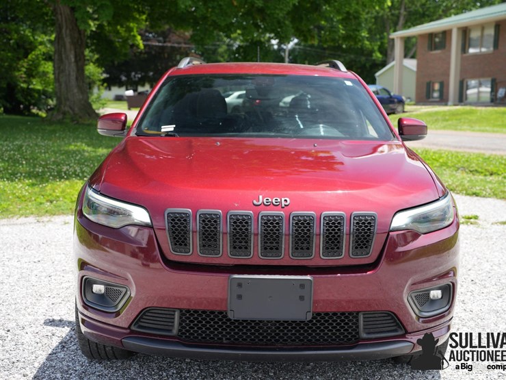 2020-jeep-cherokee-image-2