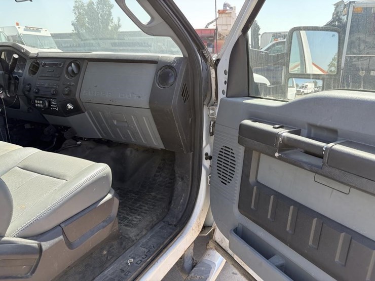 2011-ford-f250-image-10