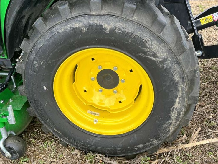 2025-john-deere-2025r-image-69