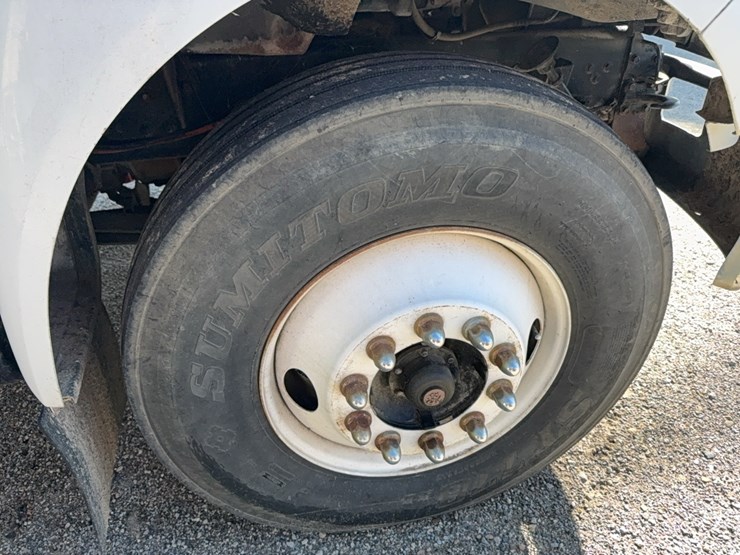 2005-ford-f750-image-21