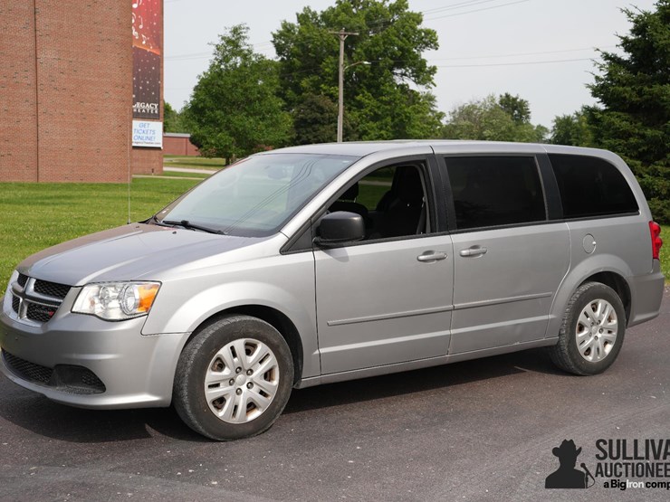 2017-dodge-grand-caravan-image-1