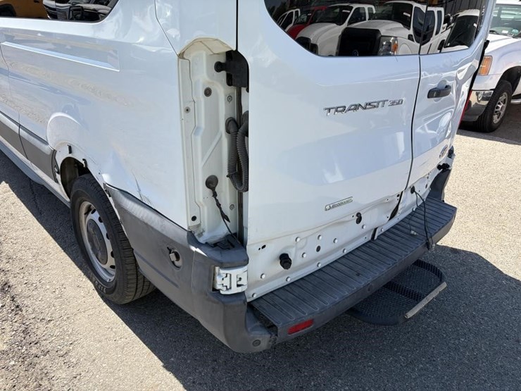 2017-ford-transit-image-5
