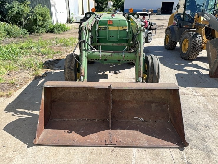 john-deere-2640-image-2