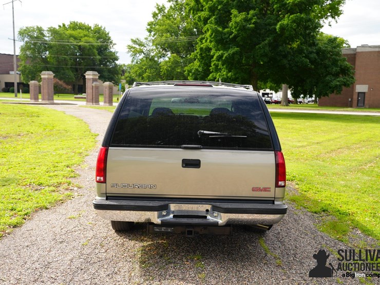 1999-gmc-suburban-image-6