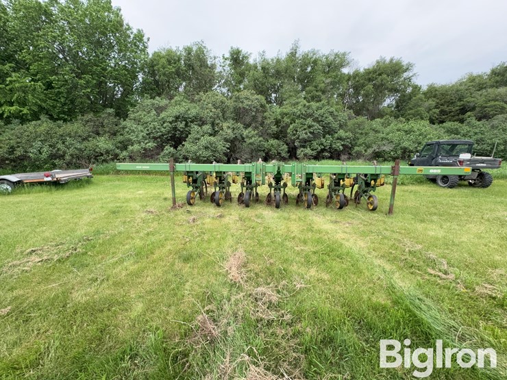 john-deere-885-image-2