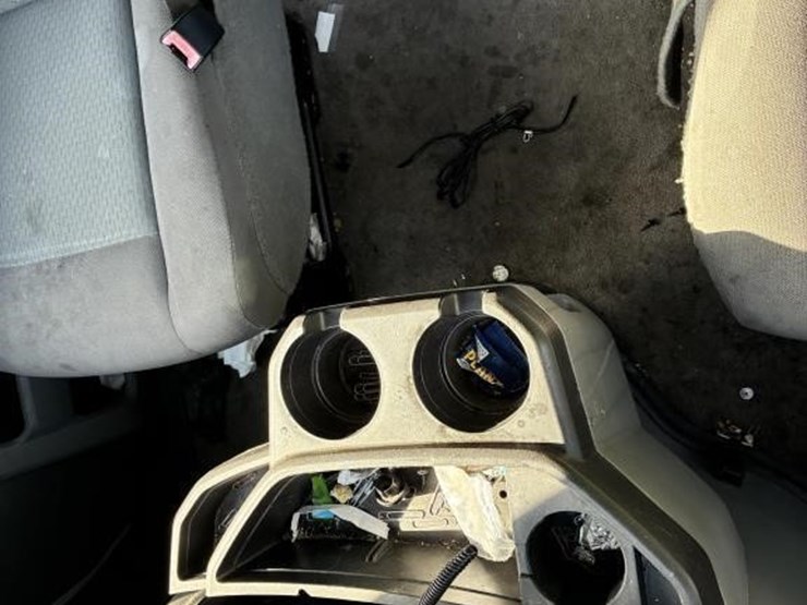 2013-ford-e350-sd-image-18