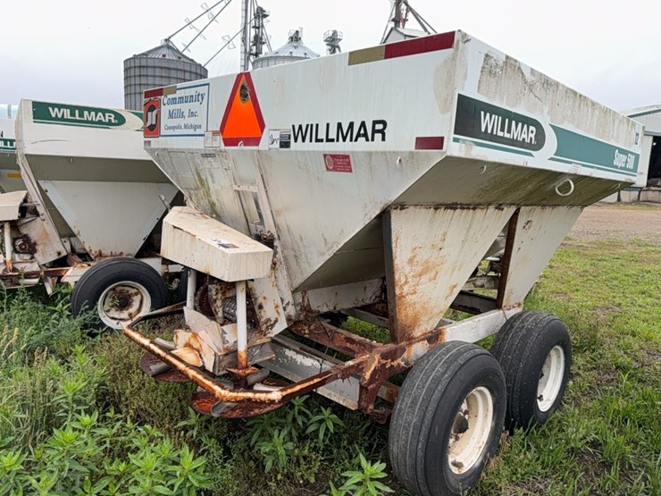 wilmar-pull-type-dry-fert.-spreader-image-8