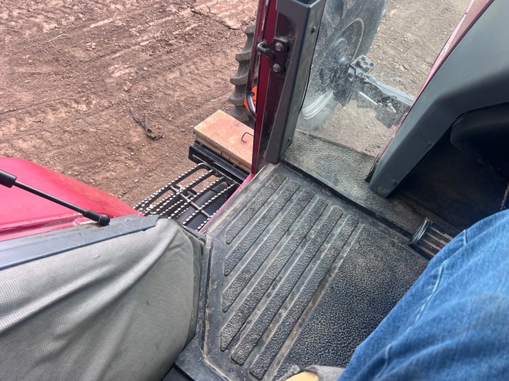 case-ih-7220-image-12