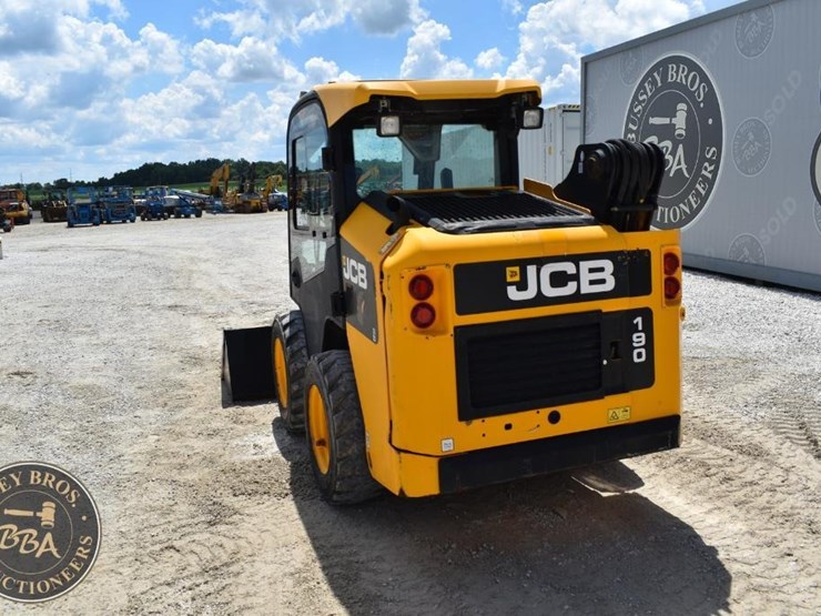 2014-jcb-190-image-14
