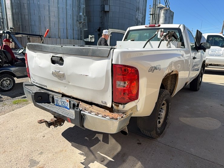 2008-chevrolet-2500-image-4