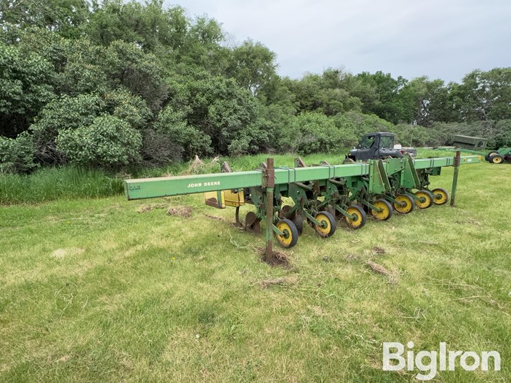 john-deere-885-image-3