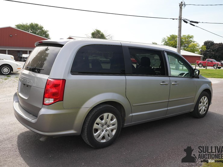 2017-dodge-grand-caravan-image-5