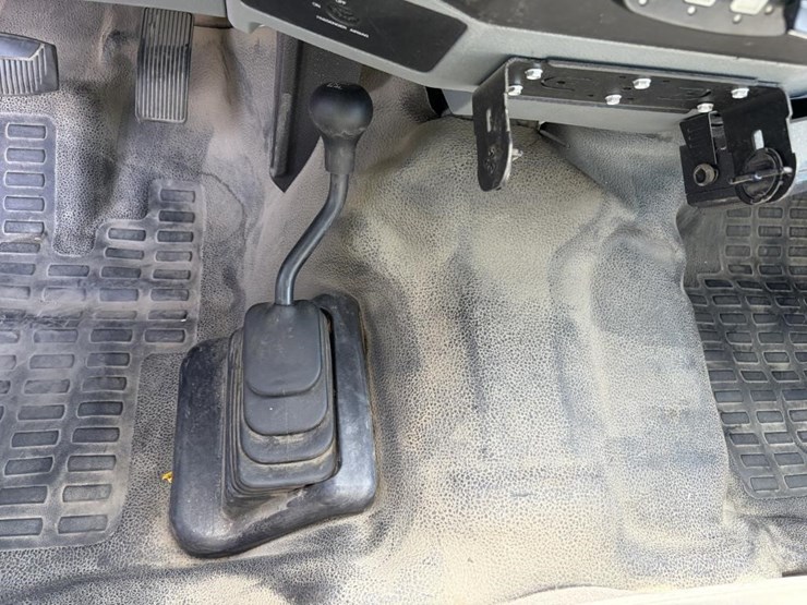 2011-ford-f250-image-19