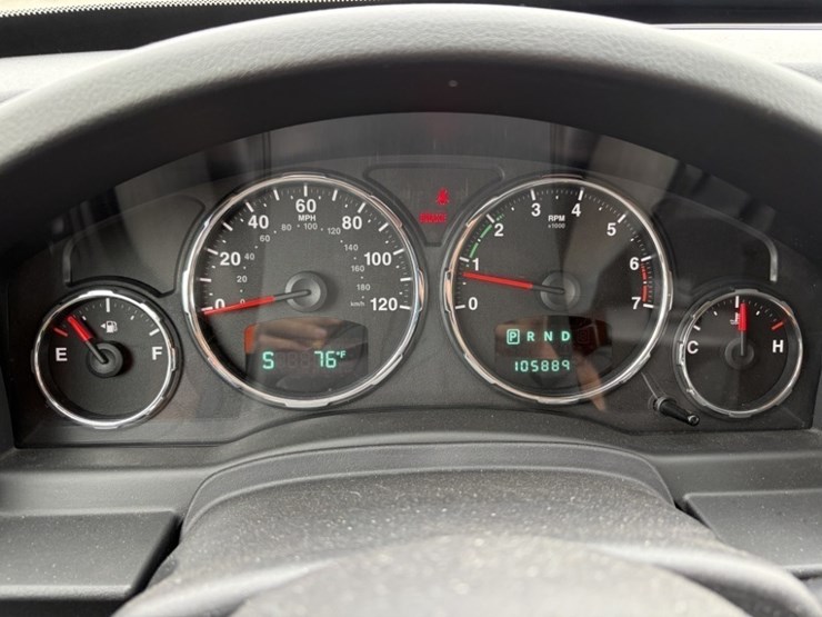 2012-jeep-liberty-image-28