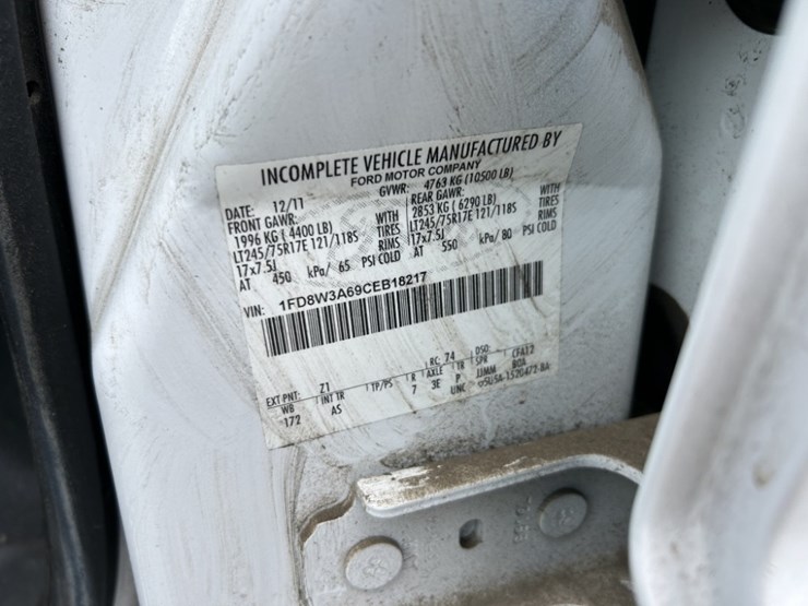 2012-ford-f350-sd-image-16