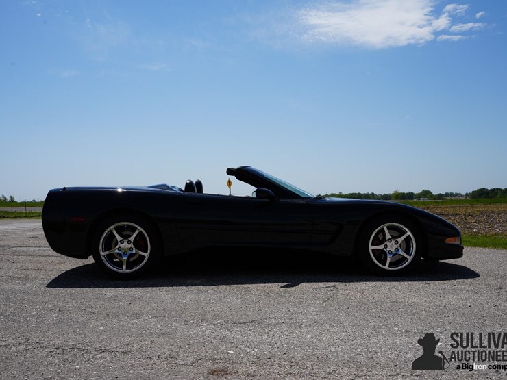 run-#74---2001-chevrolet-corvette-convertible-image-11