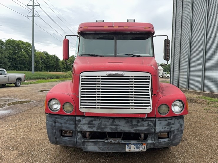 1999-freightliner-century-series-semi-tractor-image-5