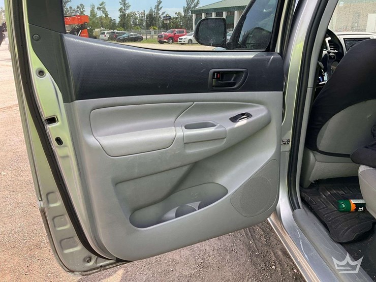 toyota-tacoma-image-16
