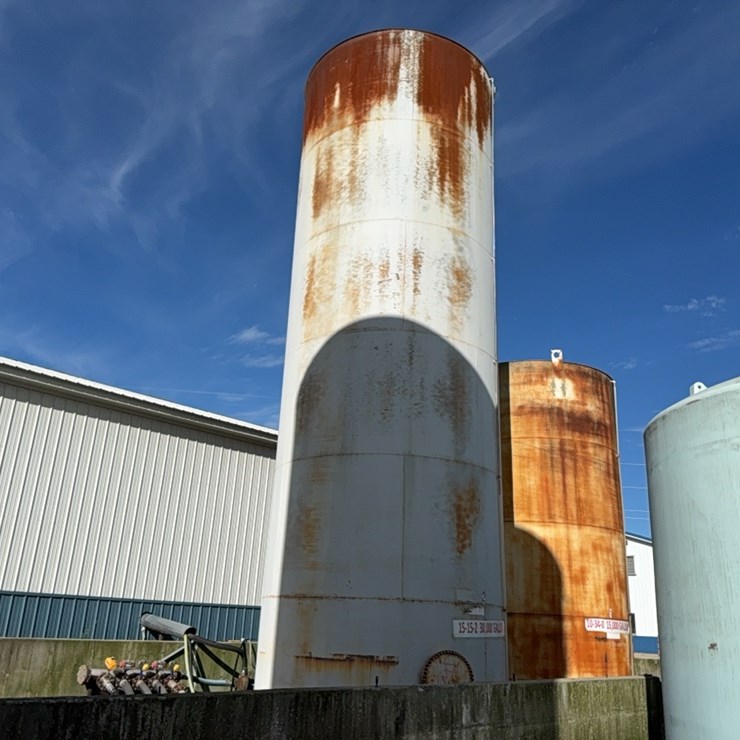 30,000 gal SS tank