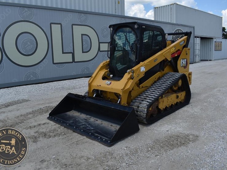 2022-caterpillar-299d3-image-9