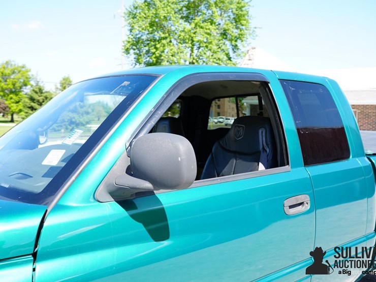 1999-dodge-ram-2500-image-12
