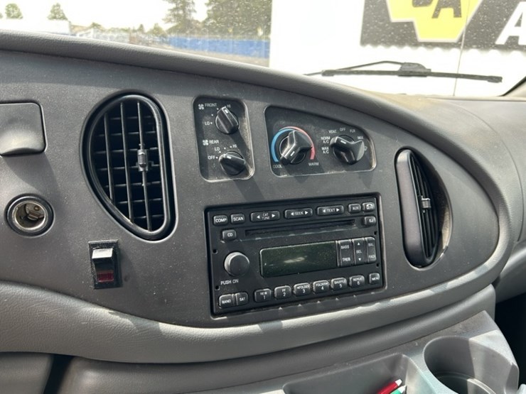 2005-ford-e350-xlt-sd-image-20