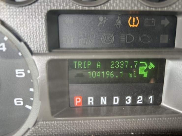 2010-ford-f250-xl-image-28