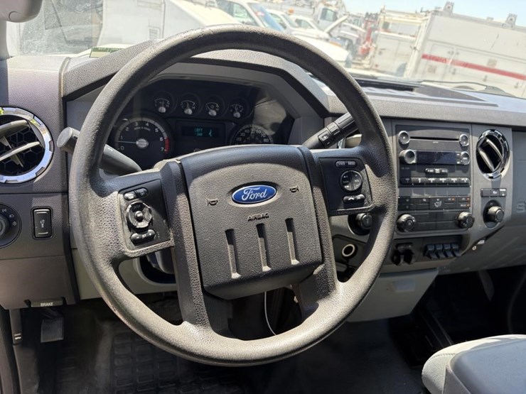 2011-ford-f250-image-14