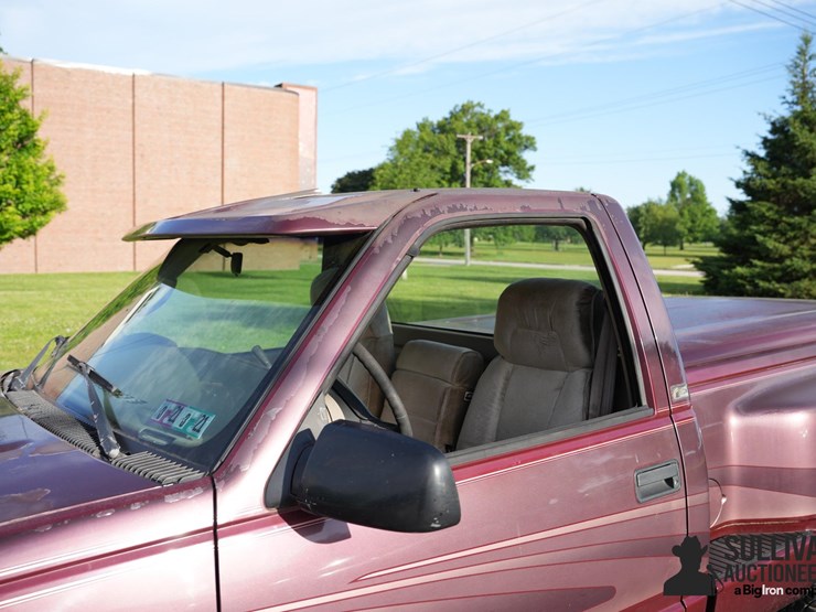 1997-chevrolet-silverado-1500-image-17
