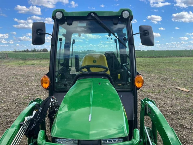 2025-john-deere-2025r-image-65